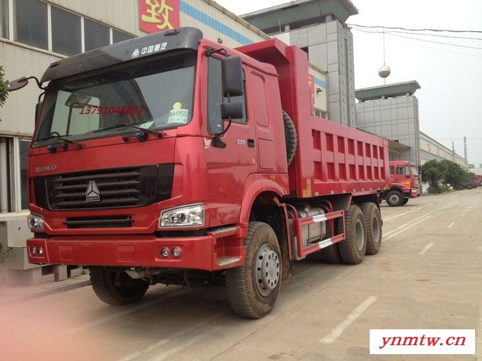 供应中国重汽ZZ3257N3847C济南重汽后八轮卡车
