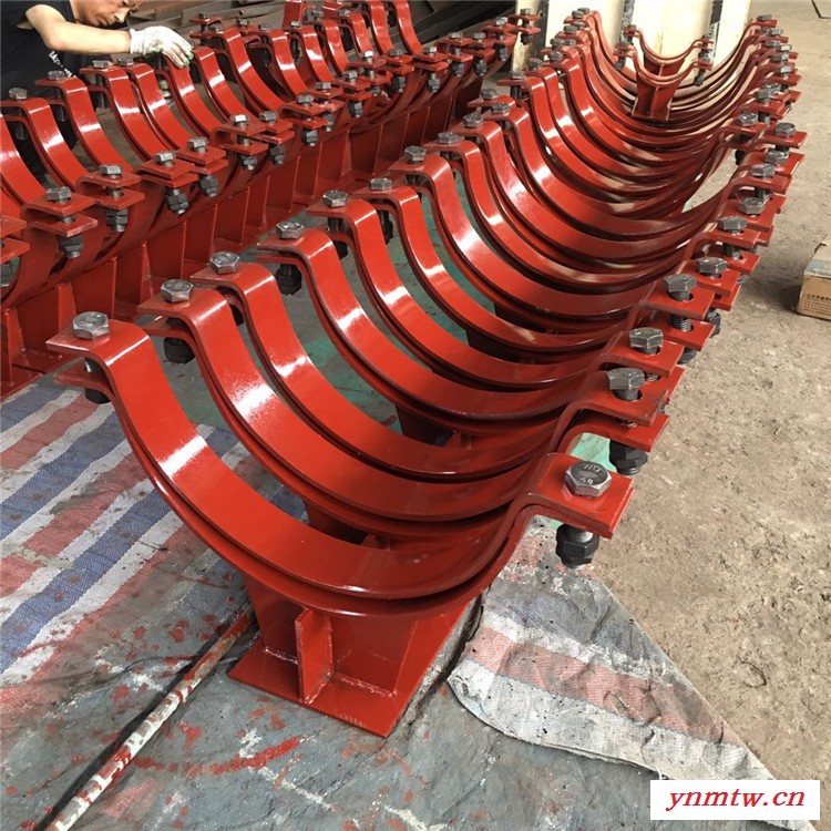 J4加筋焊接型管托   J6H型管托  沧州齐鑫厂家    石灰旋流器管道项目